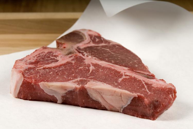 Befriet. Siden 2001 har T-bone bøffer fra danske kvæg været ulovlige at sælge. EU-forbuddet er nu ophævet. 