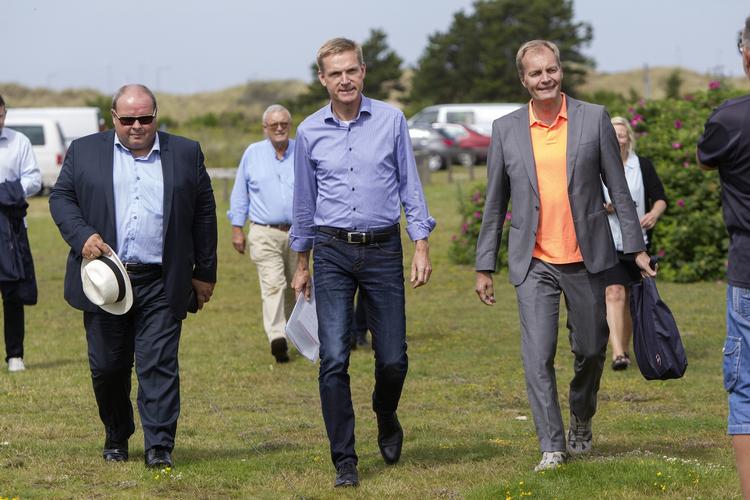 Sommergruppemøde. Dansk Folkeparti afsluttede i dag sommergruppemødet i Skagen med et pressemøde om partiets politiske ønskeseddel til Lars Løkke Rasmussen. 