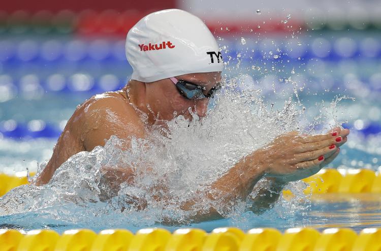 VIDERE. 11 svømmere ligger inden for ét sekund i toppen af feltet i 200 meter brystsvømning, hvor Rikke Møller Pedersen er verdensrekordholder. 