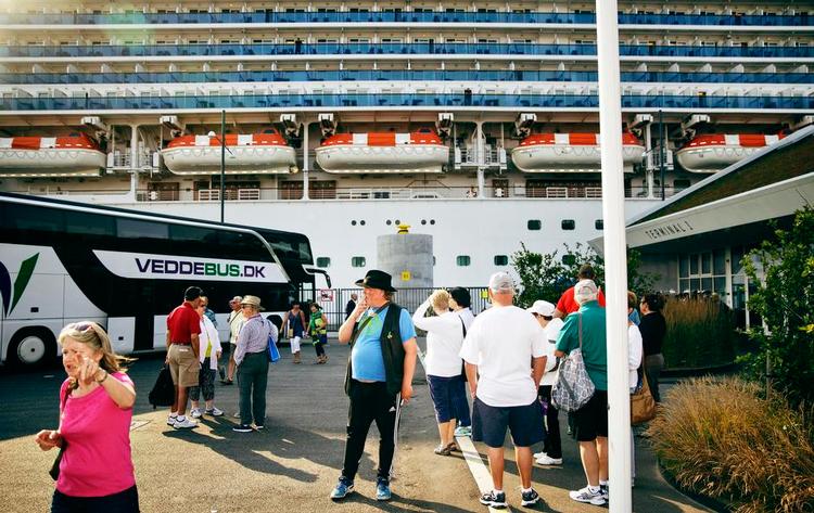 Blødt tøj. Uniformen er magelig, når krydstogtturister fra hele verden skal på lynvisit i København. 