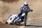 TÆNDT. Nicki Pedersen kender vejen til VM-titlen, og han har lørdag aften i Horsens chancen for at komme tæt på den samlede førsteplads. 
