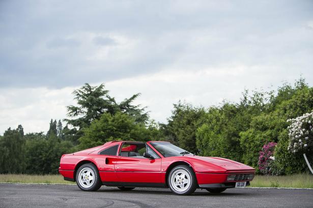 1989 Ferrari 328 GTS, 1,3 mill. kroner. 