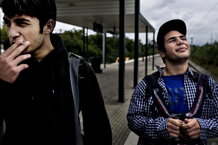 Stramt. Regeringen har skåret ned på de ydelser, som flygtninge kan få. 