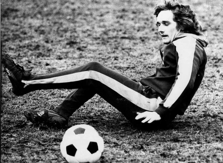 Simonsen. Danskeren var det helt store hit i 1970'erne i Tyskland. I 1977 blev Allan Simonsen kåret som Europas bedste. - Arkivfoto: Carsten Andreasen. 