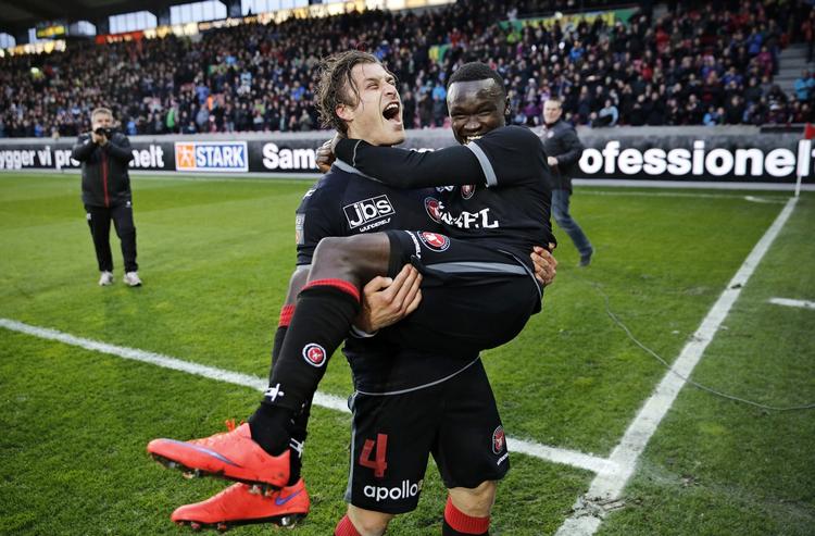 Talenter. Erik Sviatchenko og Pione Sisto er blevet færdiguddannede som professionelle fodboldspillere på mesterklubbens FC Midtjyllands akademi, som de kom til, da de var 15 år. 