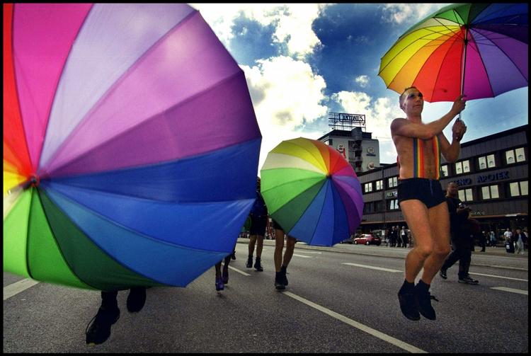 Regnbuetid. Pride fylder gaderne i denne weekend. 