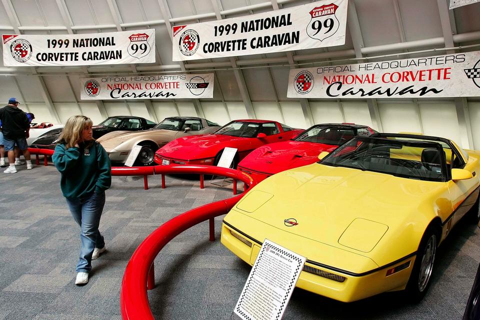 UDVALG. Corvette-museet rummer biler, som ejerne har doneret til udstillingen. 
