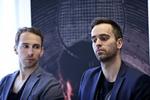 Nederlag. Den danske herredouble med Mathias Boe (t.v) og Carsten Mogensen - ikke på billedet - tabte ved VM i badminton. Her ses Mathias Boe i selskab med Joachim Fischer. 
