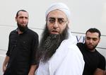 Anholdt. Ifølge det franske nyhedsbureau AFP er den sunnimuslimske leder og præst Ahmed al-Assir blevet anholdt. (arkivfoto) 