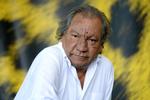 Prisvinder. Instruktør Tony Gatlif poserer til sidste års Locarno Filmfestival i Schweiz. I 2004 vandt han 'bedste instruktør' på Cannes Filmfestival for 'Exils'. 