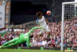 tophold. Leicester var presset, men leverede fin kontrafodbold og fortjente sejren mod West Ham. Her scorer Leicesters Shinji Okazaki kampens første mål. 