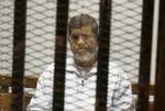 Væltet. Mohammed Morsi var den første præsident efter Mubarak-styrets fald, men militæret væltede den nye præsident og satte ham i fængsel. 