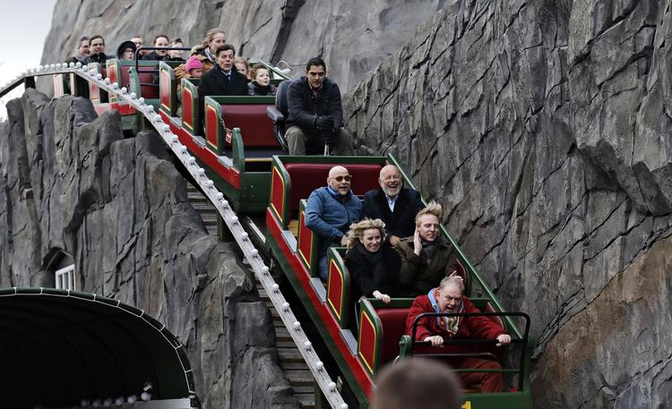 Succes. Flere kunder i butikken betyder, at Tivoli har haft overskud på sit driftsbudget i første halvår af 2015. 