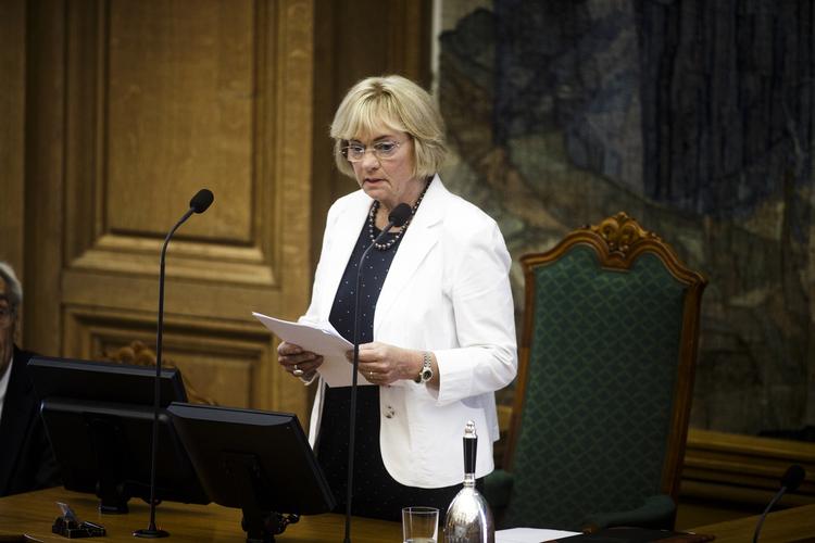 Formand. Pia Kjærsgaard fortæller i et interview med Jyllands-Posten, at hun lægger værdipolitikken på hylden, efter hun er blevet Folketingets formand. 