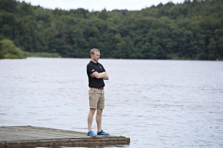 Ventetid.  Morten Jørgensen er frustreret over, at han i øjeblikket ikke kan træne med i guldfireren på grund af en mystisk skade. 