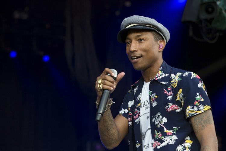 Pharrell Williams er en af de kunstnere, der skal spille ved the Apple Music Festival næste måned og på den måde sætter fokus på Apples musiktjeneste. Men det går ikke så godt for Apple Music, mener et amerikansk musikmedie. 