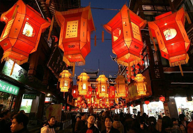 KULØRT. Et besøg i Shanghai kan være en oplevelse for alle sanser. 