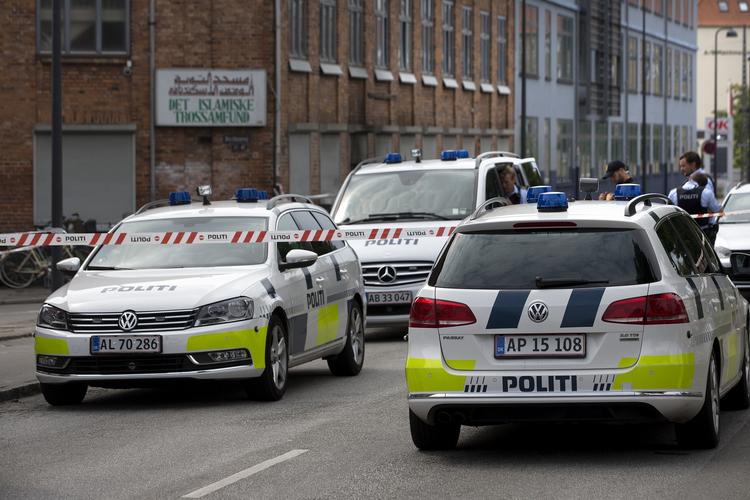 Brand. Islamisk Trossamfund blev udsat for ildspåsættelse i søndags, da den formodede gerningsmand hældte benzin ud over et vindue og tændte ild. Indenfor befandt sig 20 børn. Ingen kom til skade. 