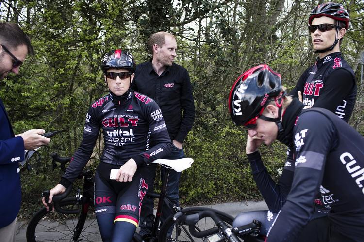 Redning. Team Cult har i år deltaget i flere af de helt store løb på den internationale scene. Bl.a. også klassikeren Liège-Bastogne-Líege og Amstel Gold Race. 