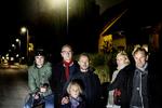 Grundskyld. Naboer på Valbygårdsvej, som fik fejlagtige opkrævninger fra Skat. Jens Gothell med naboerne Troels Nipper Nielsen, Mads Elleberg Petersen med sønnen Otoo of Meike Bahnsen og Kennethe Greve Jensen. 