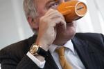 bagmand. De to stiftere af Saxo Bank, Lars Seier Christensen (billedet) og Kim Fournais, har solgt en del af deres aktier i banken til en stor indonesisk investor. 