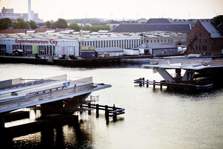 Brobyggeri: Vi nærmer os forhåbentlig snart en indvielse af Inderhavnsbroen. 