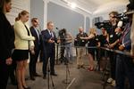 Tweet. Lars Løkke Rasmussen havde dårligt annonceret datoen for folkeafstemningen om det danske retsforbehold, før partier og politikere satte gang i kampagner på de sociale medier. 