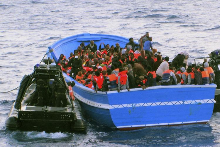 BÅDFLYGTNINGE. Italien havde første juni modtaget mere end 50.000 flygtninge i det igangværende år. 