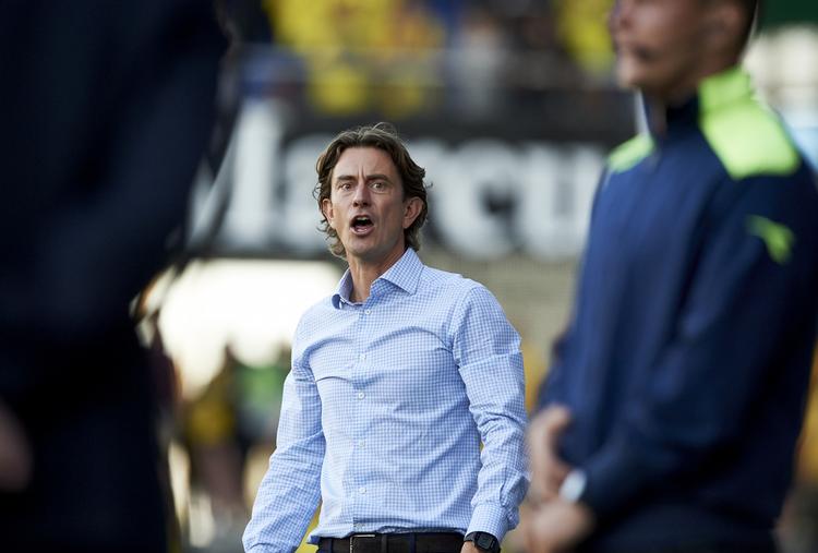 ANSVAR. Thomas Frank skal løfte sit hold betydeligt, hvis han skal holde pladsen som træner i Brøndby. 