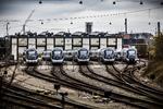 lidelseshistorie. DSB har selv beskrevet bekendtskabet med IC4-togene som en lang lidelseshistorie, og togene kører heller ikke i normal togdrift endnu. 