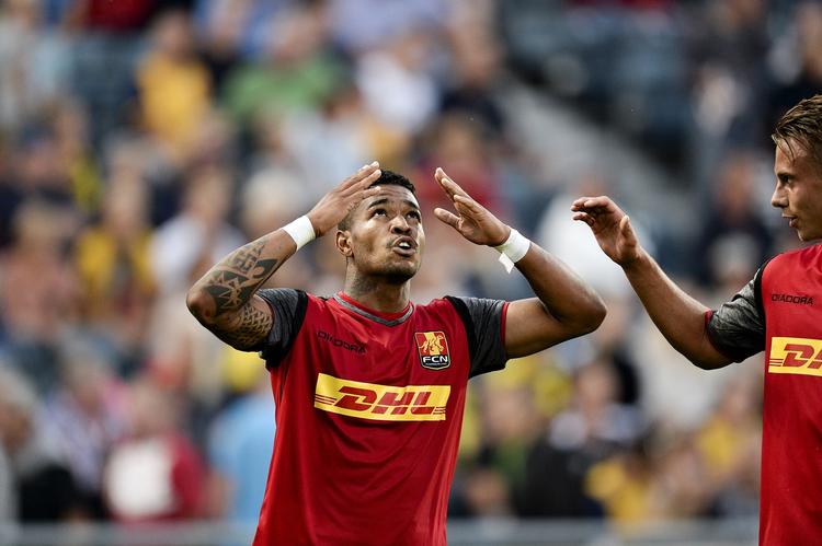 pinligt. FC Nordsjællands topscorer Bruninho kunne ikke gøre nogen forskel, da holdet blev sendt ud af Næstved i DBU-pokalen, selv om Næstved havde fået to mand udvist. I sidste sæson blev FCN smidt ud i anden runde af pokalturneringen af danmarksserieholdet SC Egedal. 
