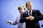 Vigtigt. Besøget hos Merkel er Lars Løkke Rasmussens første møde med en udenlandsk regeringsleder, siden han præsenterede sit ministerhold i slutning af juni. 