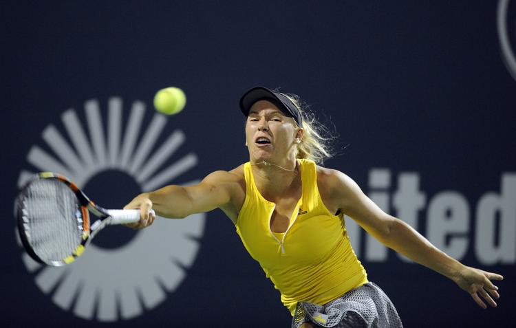 Stærk. Caroline Wozniacki er videre til semifinalen i New Haven, en turnering som hun fire gange tidligere har vundet. 