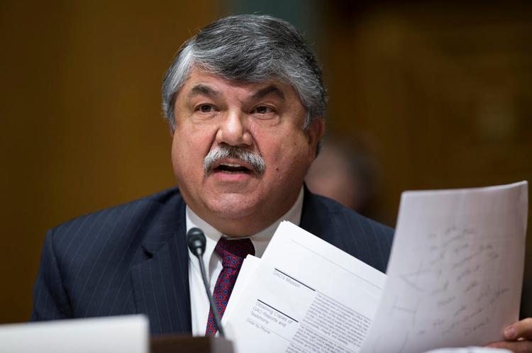 Juhu. Endelig har den amerikanske LO-chef, Richard Trumka, vundet en sag på det private arbejdsmarked. 