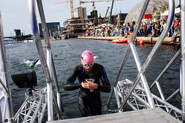red_CHRISTIANSBORG_SWIMMING19029.jpg