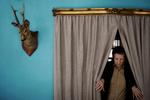 magikeren. Robert Lepage behersker den billedstærke magi. Musikeren Peter Gabriel har om Lepage sagt, at han er »en ægte visionær, der laver teater for folk, der ikke kan lide teater«. 