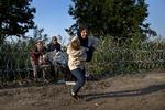 Grænser. Ungarn forsøger at skærme sig af fra flygtningestrømmen med kontroversielle grænsehegn. 