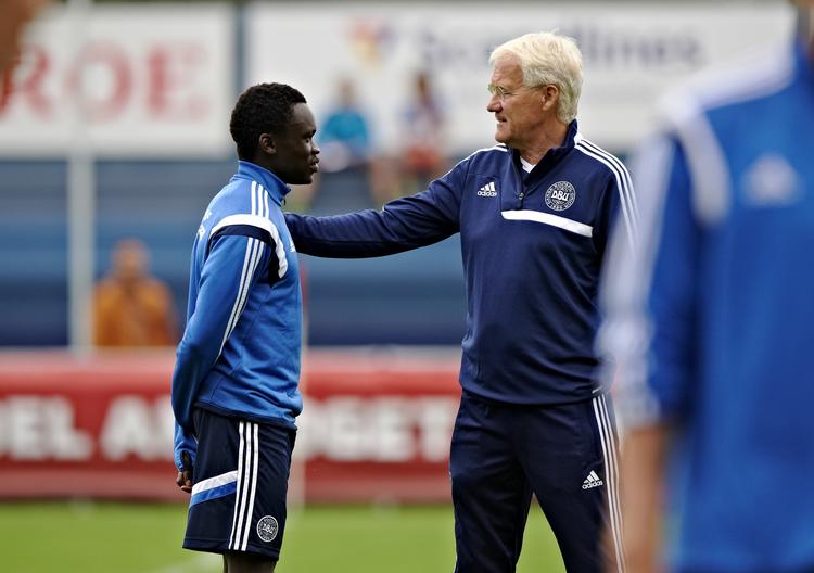 Fokus. Pione Sisto (tv) vil - uanset i hvilken  han spiller - nok have samtaler med landstræner Morten Olsen, der har store forventninger til FCM-manden. 