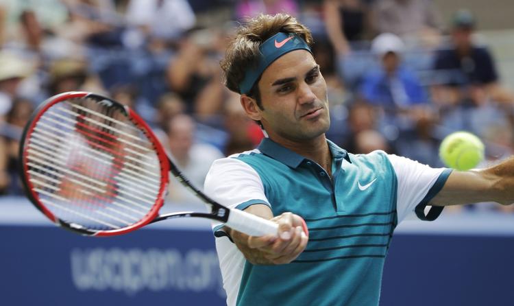 nydelse. Roger Federer kan stadig levere storspil på en tennisbane. Schweizeren åbnede US Open med at pulverisere Leonardo Mayer, som han ellers tidligere har haft store problemer mod. 