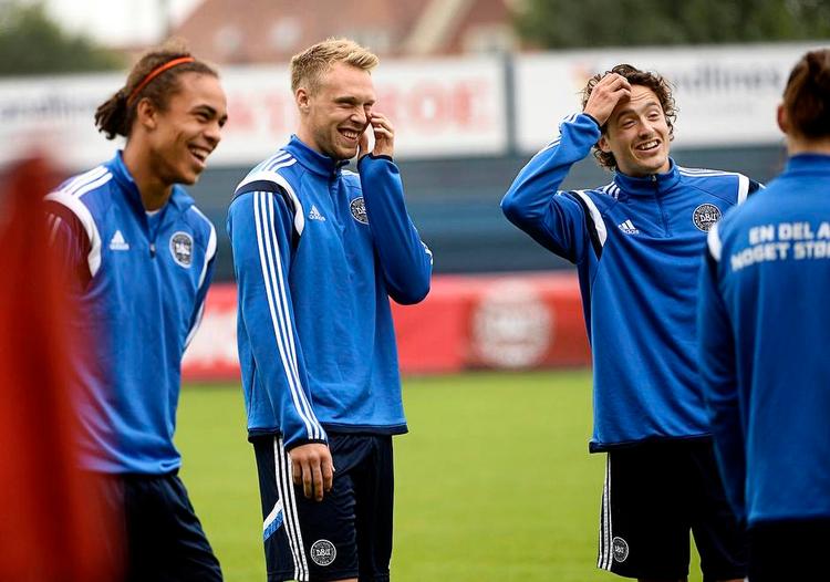 AFLØSER? Nicolai Jørgensen (i midten) er i spil til at væremed fredag. 