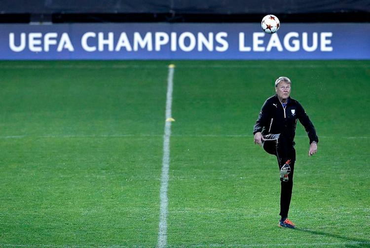 Rejselysten?  »Jeg har været på en lang rejse som spiller og træner. En fantastisk rejse. Jeg har ikke planlagt, hvornår den slutter«, siger den norske succestræner Åge Hareide. 