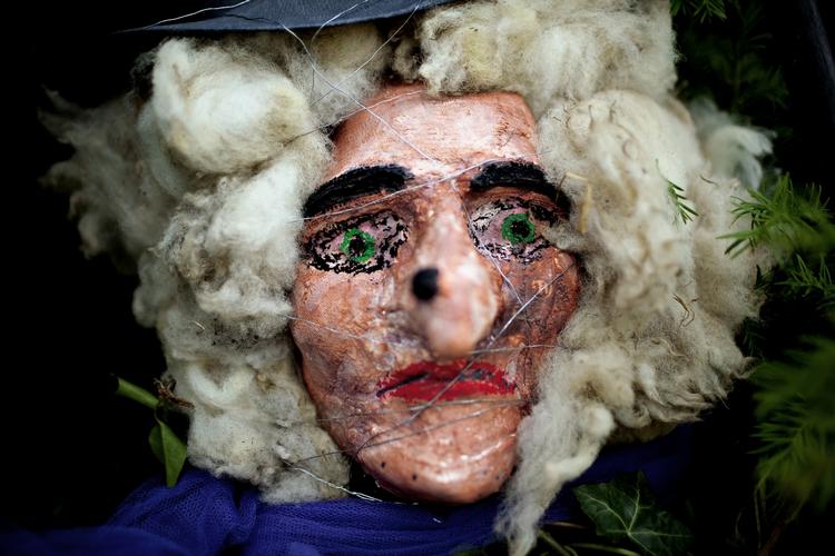 Heks. I dag brænder vi heksedukker på bålet til Sankt Hans. Historien bag hekseafbrændingerne - den heksejagt der ramte Danmark og stor dele af Europa i 1500- og 1600-tallet, vil et nyt heksemuseum i Ribe nu til at fortælle. Arkivfoto 