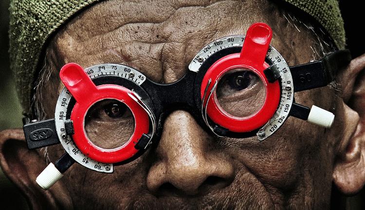 Gennemborende. En af de tre udvalgte film er Joshua Oppenheimers dokumentarfilm 'The Look of Silence', som handler om  folkemordet i Indonesien i 1960'erne. 