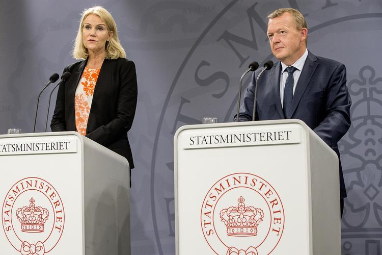 Kandidat. Statsminister Lars Løkke Rasmussen indstiller på et pressemøde Helle Thorning-Schmidt til Danmarks kandidat til FN's Flygtningehøjkommisær. 