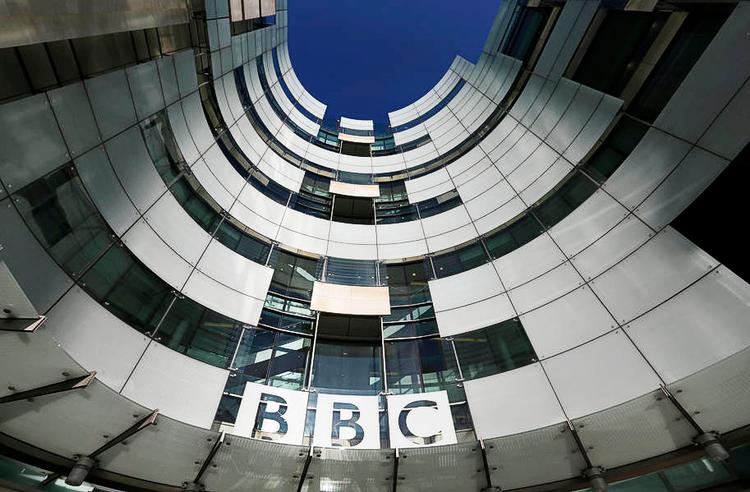 Licens. BBC kan se frem til at skulle deles med andre om deres licensmidler i fremtiden. 