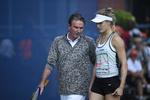 STØTTE. Jimmy Connors har tidligere været rådgiver for Maria Sharapova på WTA-touren, men uden den store succes. Nu hjælper han Eugenie Bouchard. 
