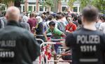 Spændinger. Politiet blev tilkaldt til et asylcenter i Berlin på grund af uroligheder mellem flygtninge og sikkerhedspersonale. 