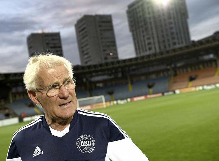 TRAVL. Morten Olsen må hele tiden revurdere og tilpasse sin startopstilling, så den bliver så skarp som muligt i EM-kvalifikationen. 