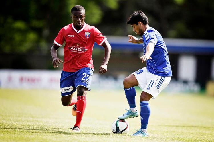 Nyindkøb. Den tidligere superligaspiller Danilo Arrieta (th.) er hentet til Lyngby BK. Det store transferkapløb i 1. division er dog udeblevet indtil videre. 