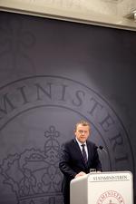 Pressemøde. »Det nye er, at det europæiske asylsystem er under sammenbrud«, sagde statsministeren, da journalisterne spurgte til løfterne fra valgkampen om en 'straks-opbremsning'. 